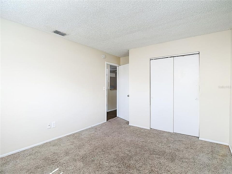 Activo con contrato: $349,900 (4 camas, 0 baños, 1690 Pies cuadrados)