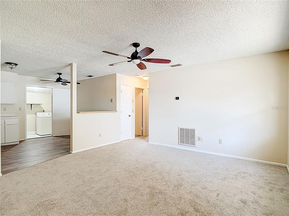 Activo con contrato: $349,900 (4 camas, 0 baños, 1690 Pies cuadrados)