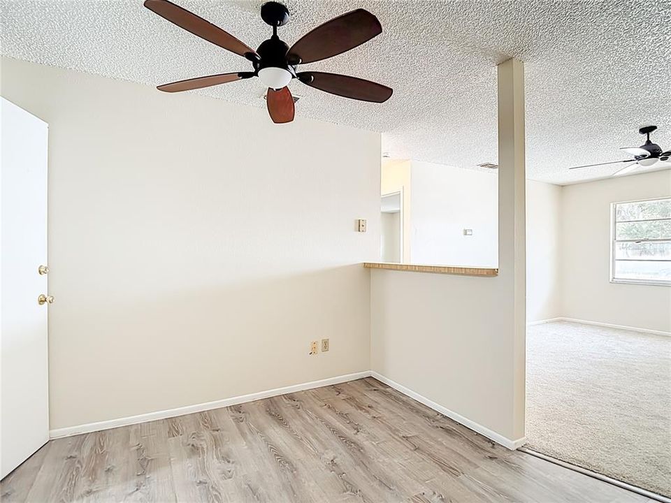 Activo con contrato: $349,900 (4 camas, 0 baños, 1690 Pies cuadrados)