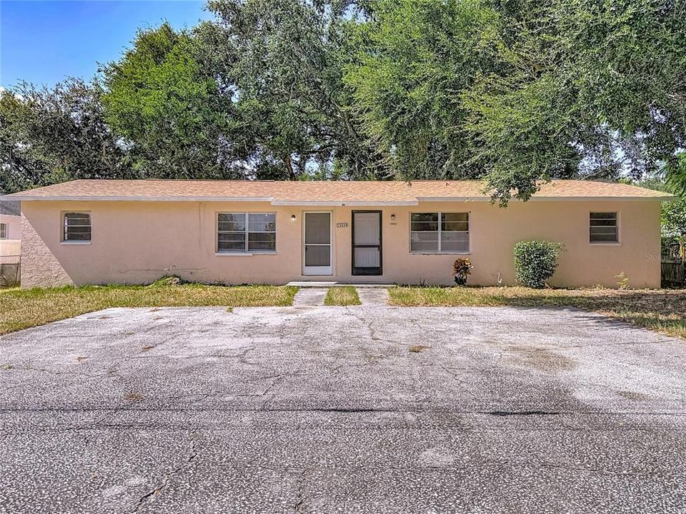 Activo con contrato: $349,900 (4 camas, 0 baños, 1690 Pies cuadrados)