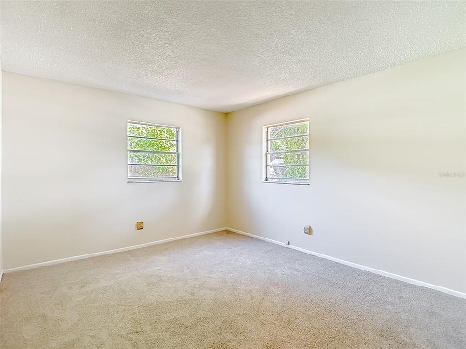 Activo con contrato: $349,900 (4 camas, 0 baños, 1690 Pies cuadrados)