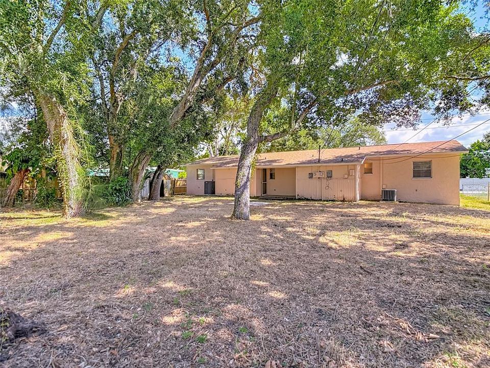 Activo con contrato: $349,900 (4 camas, 0 baños, 1690 Pies cuadrados)