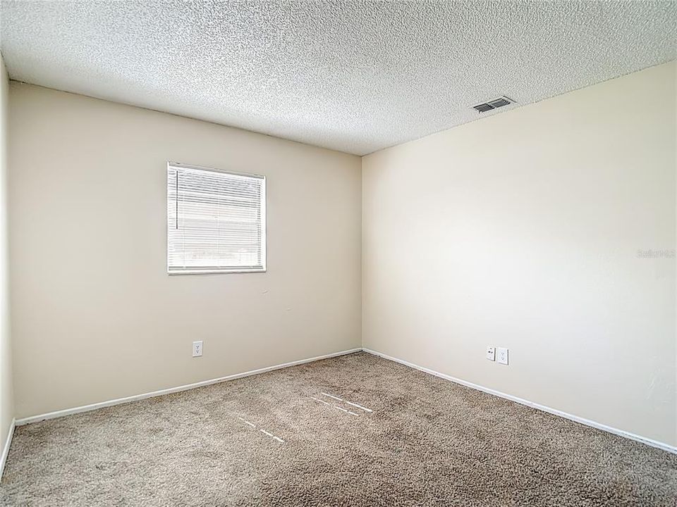 Activo con contrato: $349,900 (4 camas, 0 baños, 1690 Pies cuadrados)