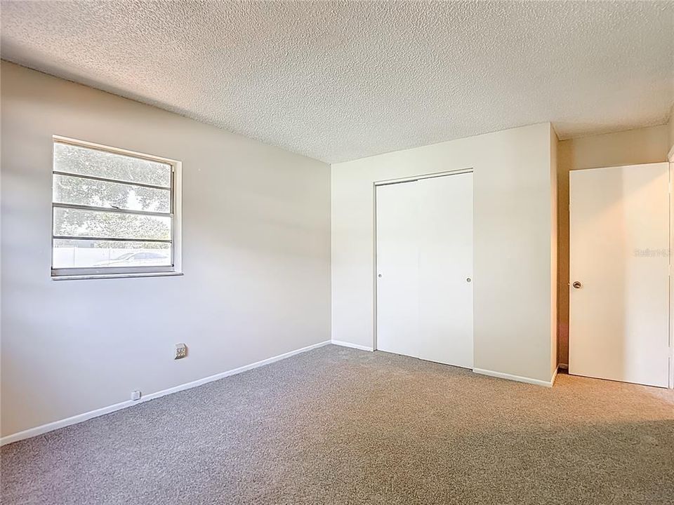 Activo con contrato: $349,900 (4 camas, 0 baños, 1690 Pies cuadrados)