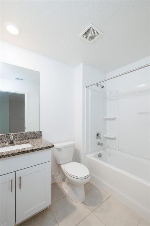 En Venta: $255,000 (3 camas, 2 baños, 1666 Pies cuadrados)