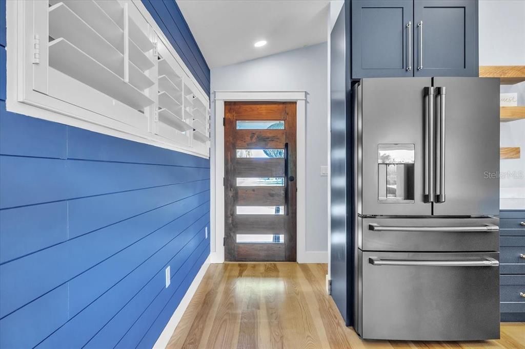 На продажу: $1,100,000 (4 спален, 4 ванн, 2402 Квадратных фут)