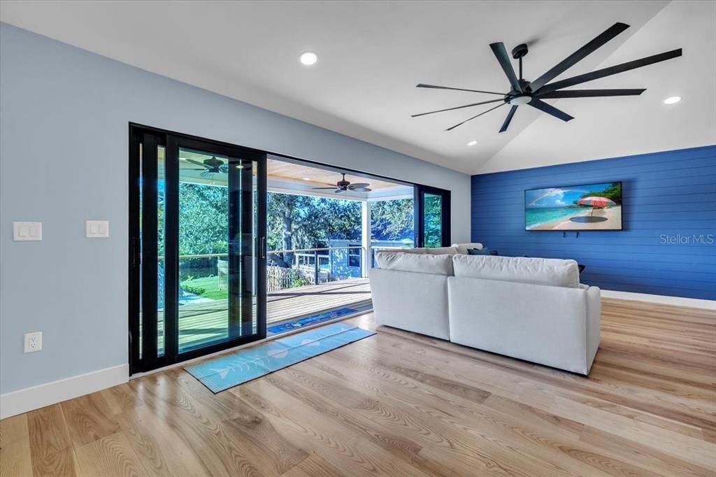 На продажу: $1,100,000 (4 спален, 4 ванн, 2402 Квадратных фут)