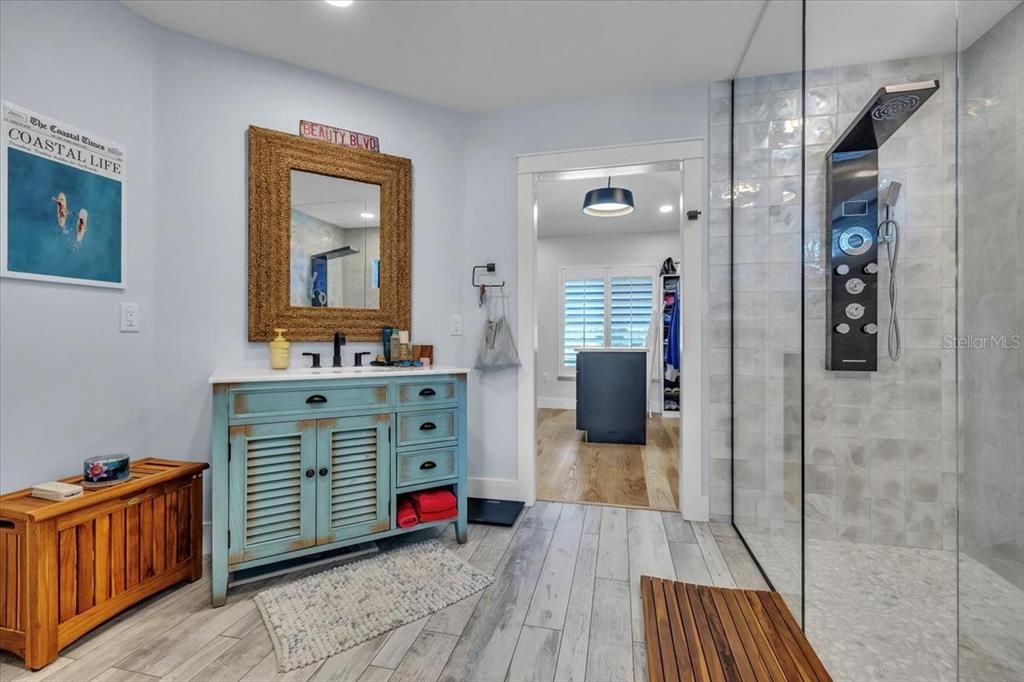 На продажу: $1,100,000 (4 спален, 4 ванн, 2402 Квадратных фут)