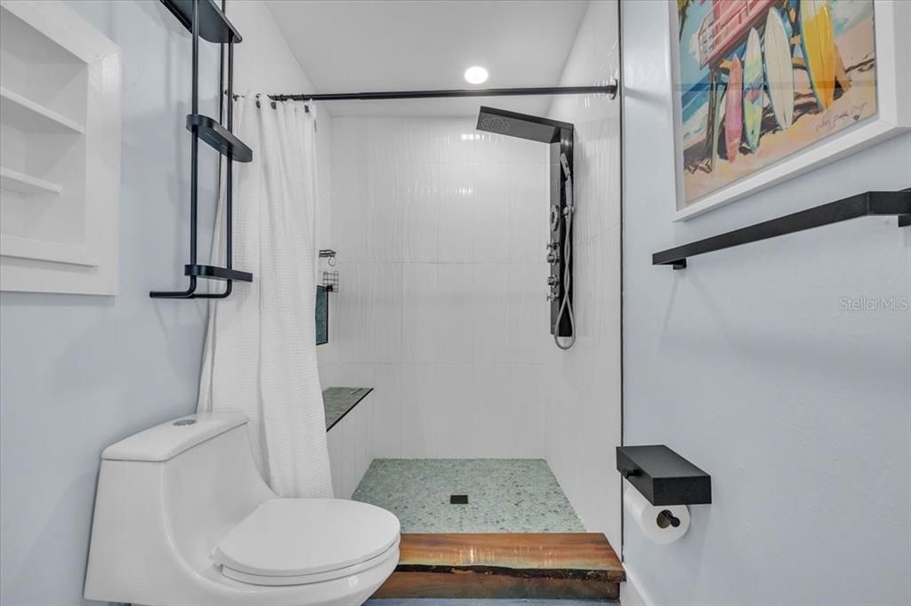 На продажу: $1,100,000 (4 спален, 4 ванн, 2402 Квадратных фут)