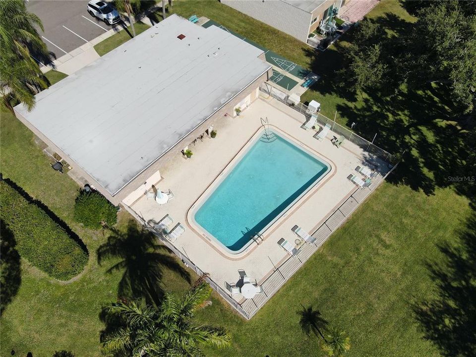 待售: $185,000 (2 贝兹, 2 浴室, 963 平方英尺)