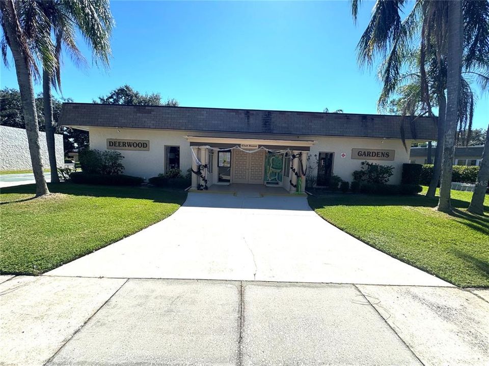 待售: $185,000 (2 贝兹, 2 浴室, 963 平方英尺)