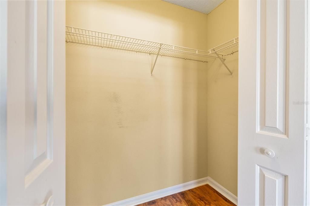 For Sale: $424,900 (3 beds, 2 baths, 2044 Square Feet)