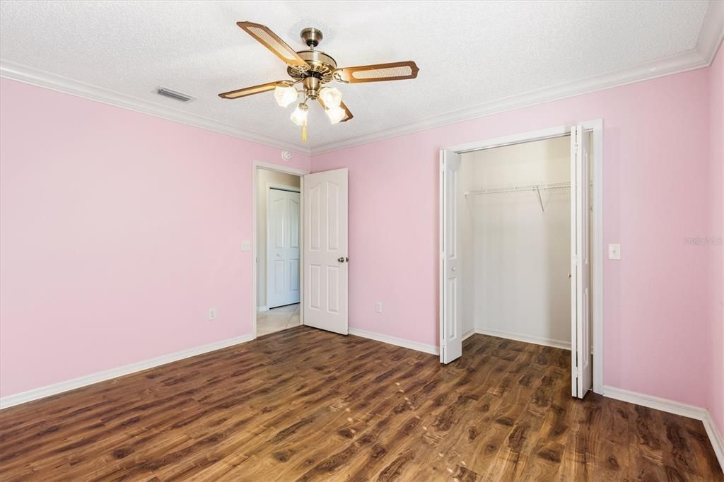 For Sale: $424,900 (3 beds, 2 baths, 2044 Square Feet)