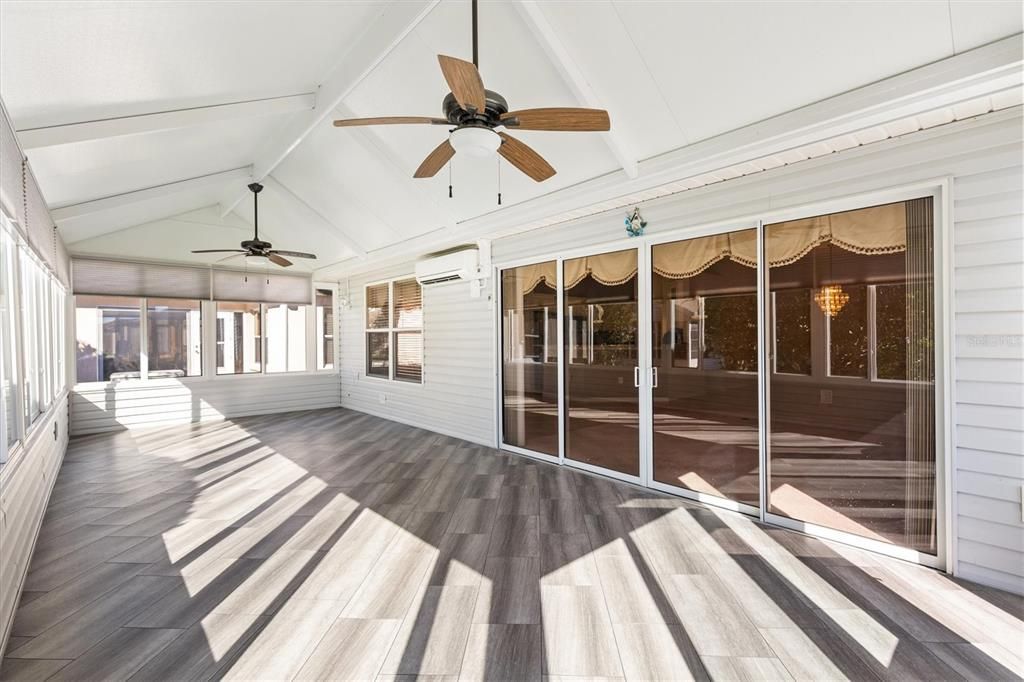 For Sale: $424,900 (3 beds, 2 baths, 2044 Square Feet)