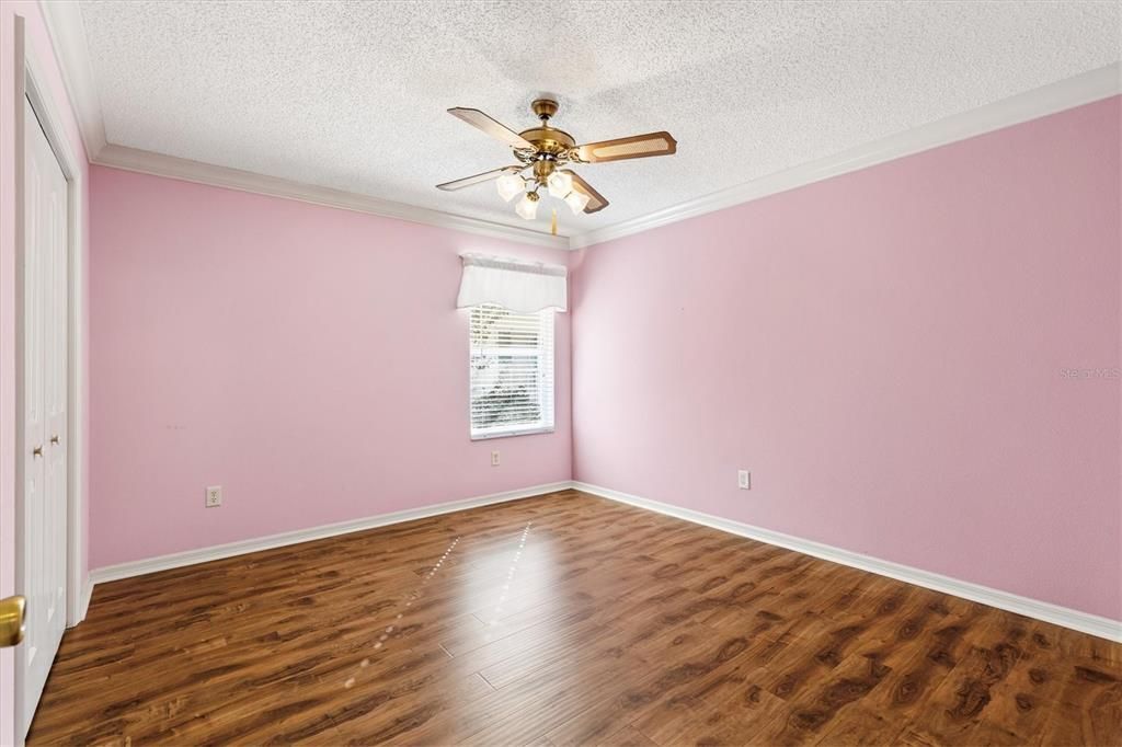 For Sale: $424,900 (3 beds, 2 baths, 2044 Square Feet)