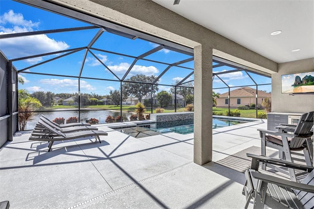 合同活跃: $575,000 (3 贝兹, 2 浴室, 2180 平方英尺)