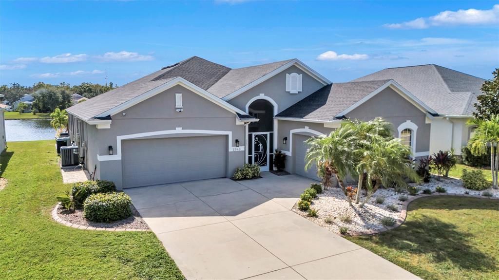 合同活跃: $575,000 (3 贝兹, 2 浴室, 2180 平方英尺)