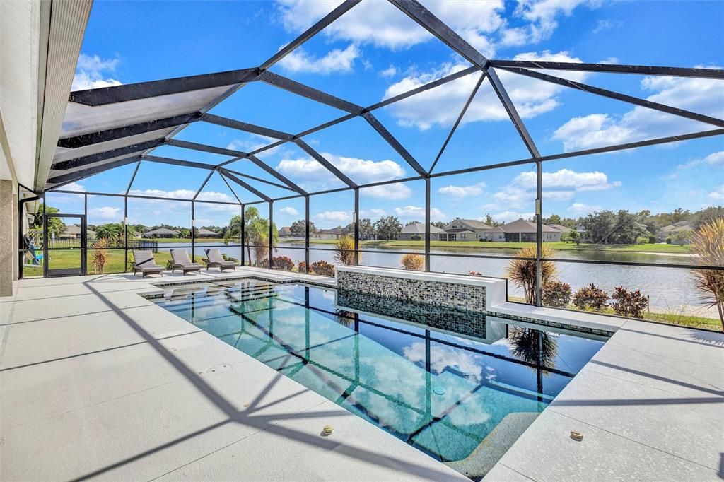 合同活跃: $575,000 (3 贝兹, 2 浴室, 2180 平方英尺)