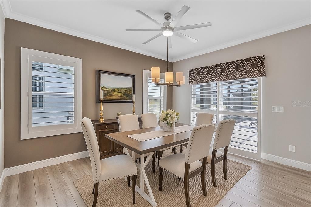 合同活跃: $575,000 (3 贝兹, 2 浴室, 2180 平方英尺)