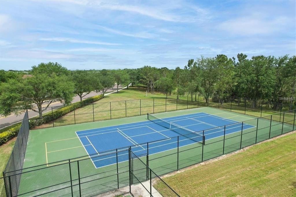 合同活跃: $575,000 (3 贝兹, 2 浴室, 2180 平方英尺)