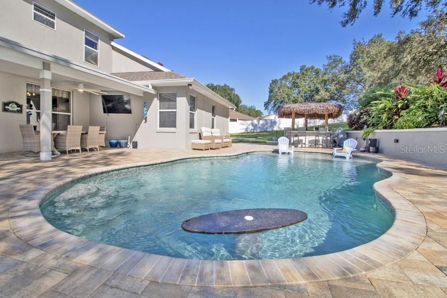 En Venta: $689,000 (5 camas, 3 baños, 2838 Pies cuadrados)