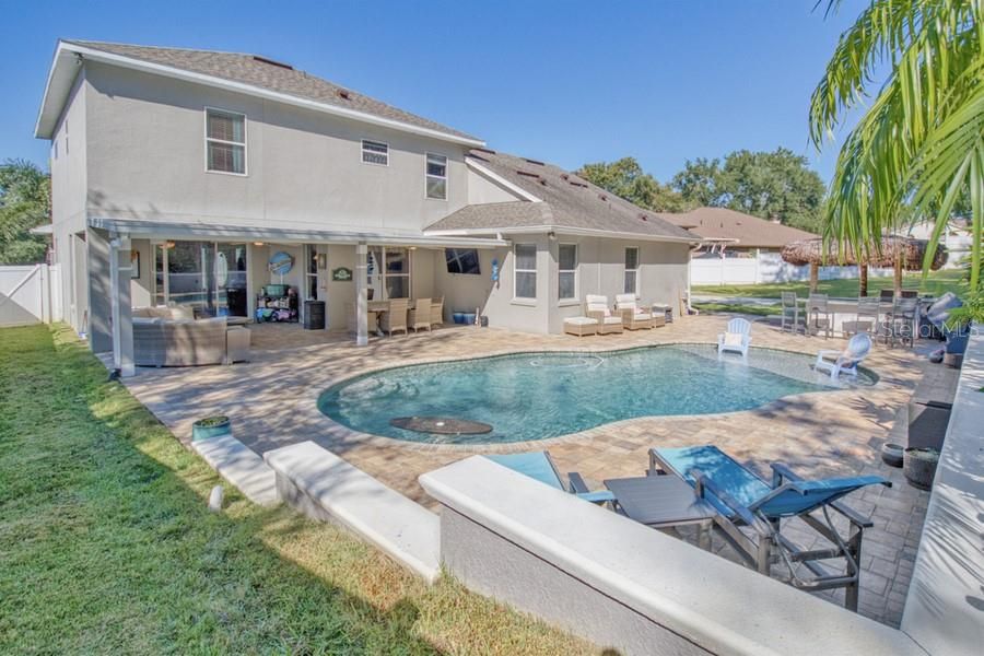 En Venta: $689,000 (5 camas, 3 baños, 2838 Pies cuadrados)