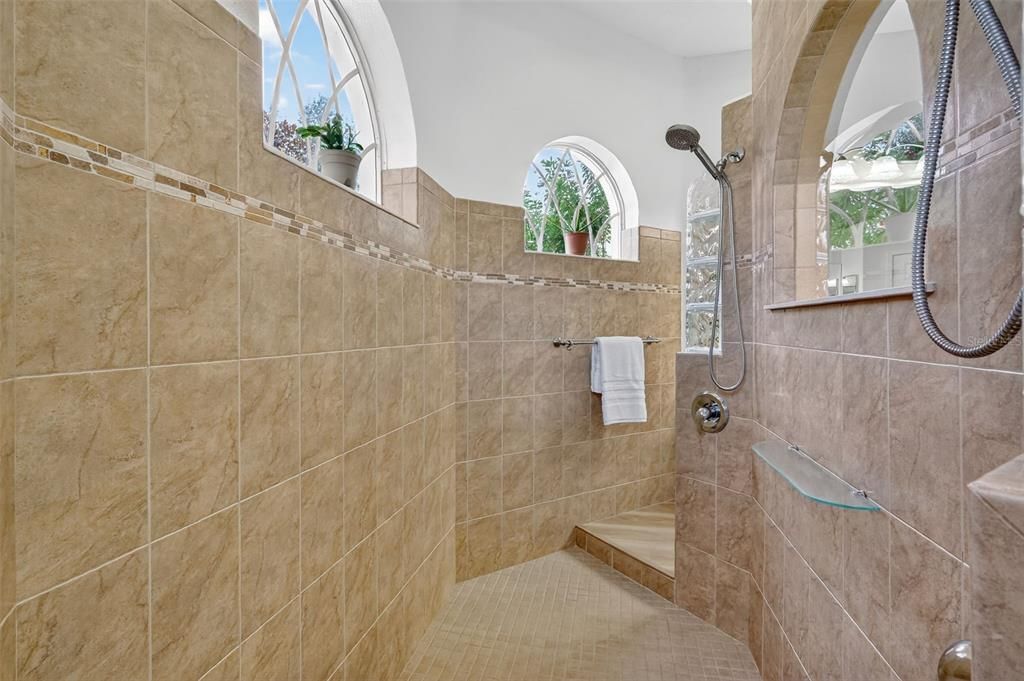 Active With Contract: $825,000 (4 beds, 3 baths, 3193 Square Feet)