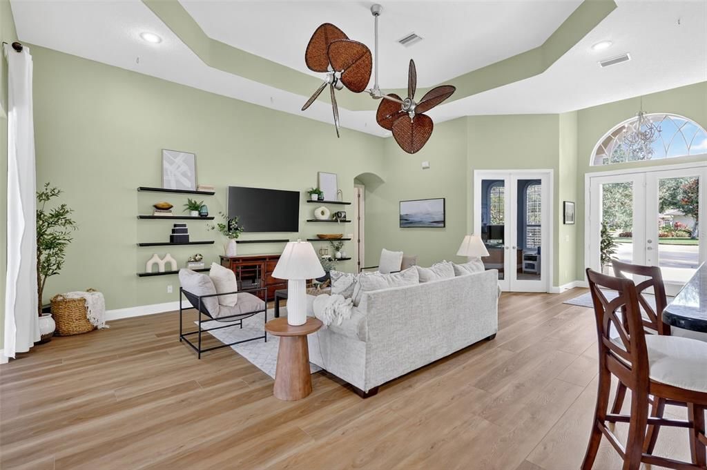 Active With Contract: $825,000 (4 beds, 3 baths, 3193 Square Feet)