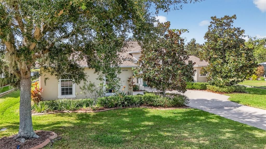 Active With Contract: $825,000 (4 beds, 3 baths, 3193 Square Feet)