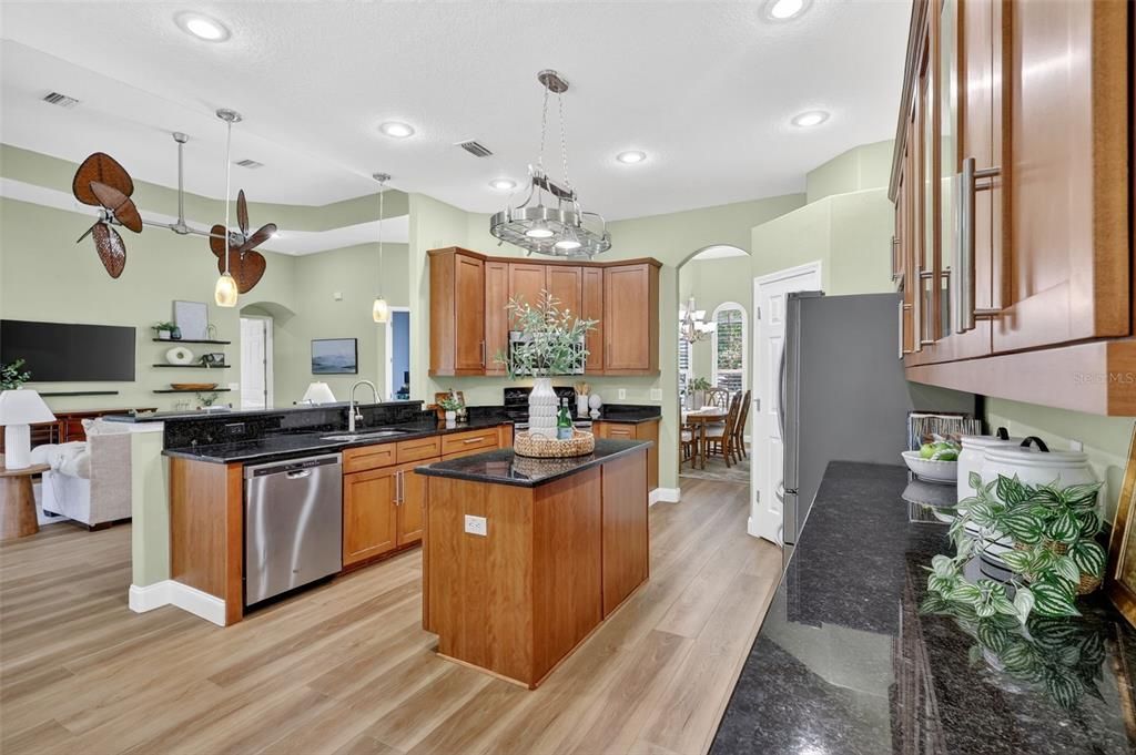 Active With Contract: $825,000 (4 beds, 3 baths, 3193 Square Feet)