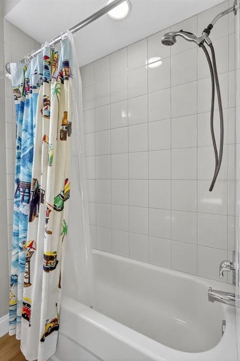 Active With Contract: $825,000 (4 beds, 3 baths, 3193 Square Feet)