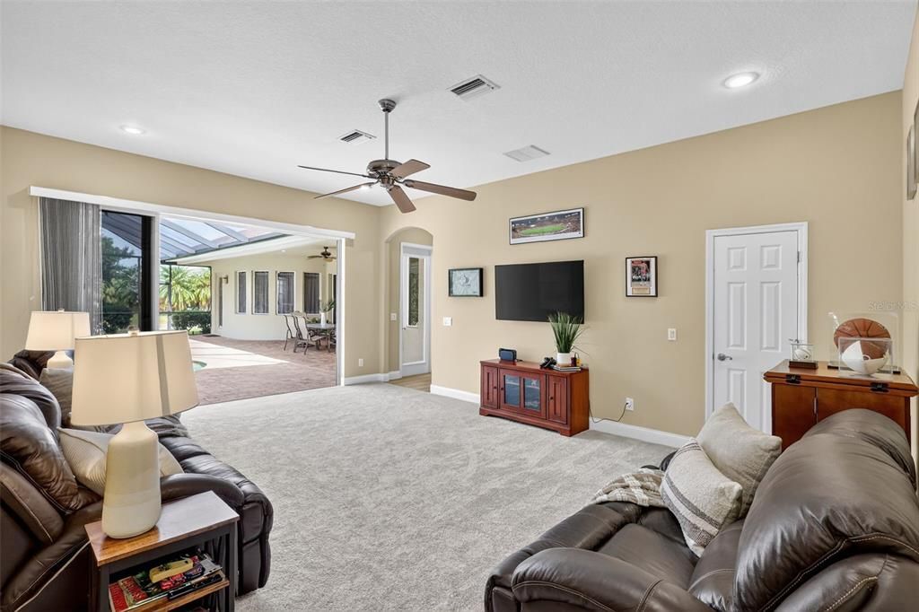 Active With Contract: $825,000 (4 beds, 3 baths, 3193 Square Feet)