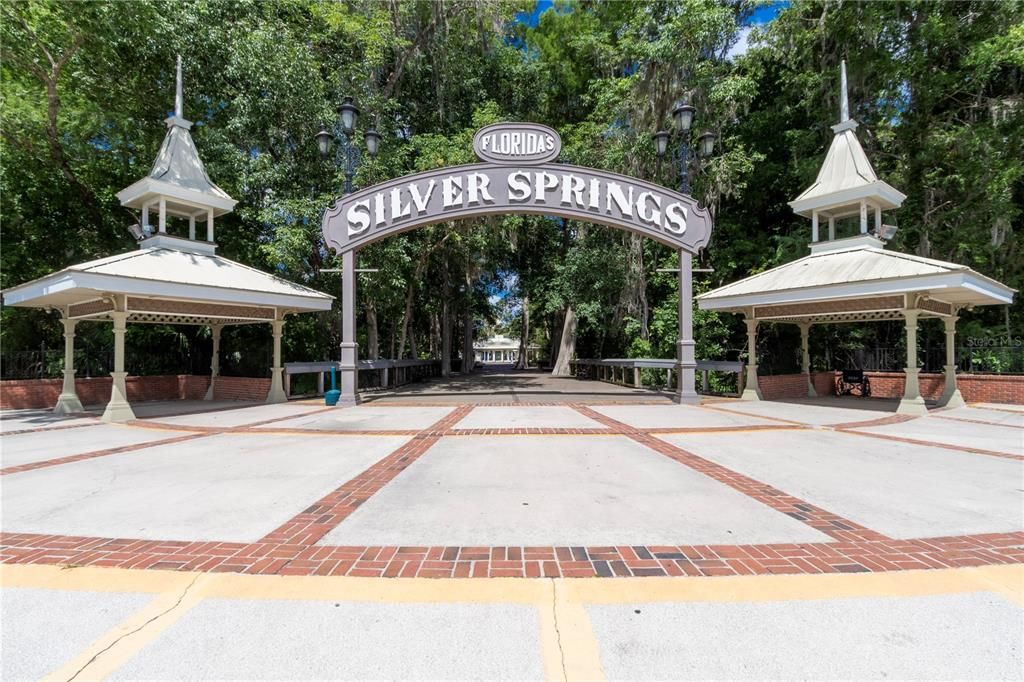 For Sale: $179,000 (4 beds, 2 baths, 1622 Square Feet)