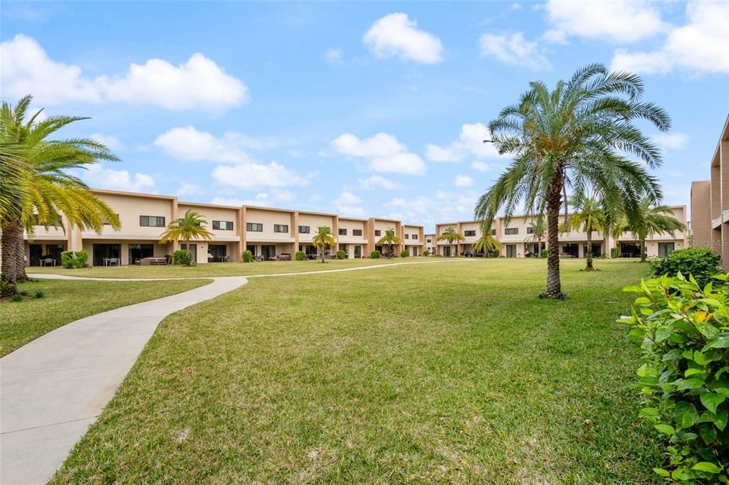 En Renta: $3,000 (3 camas, 3 baños, 2195 Pies cuadrados)