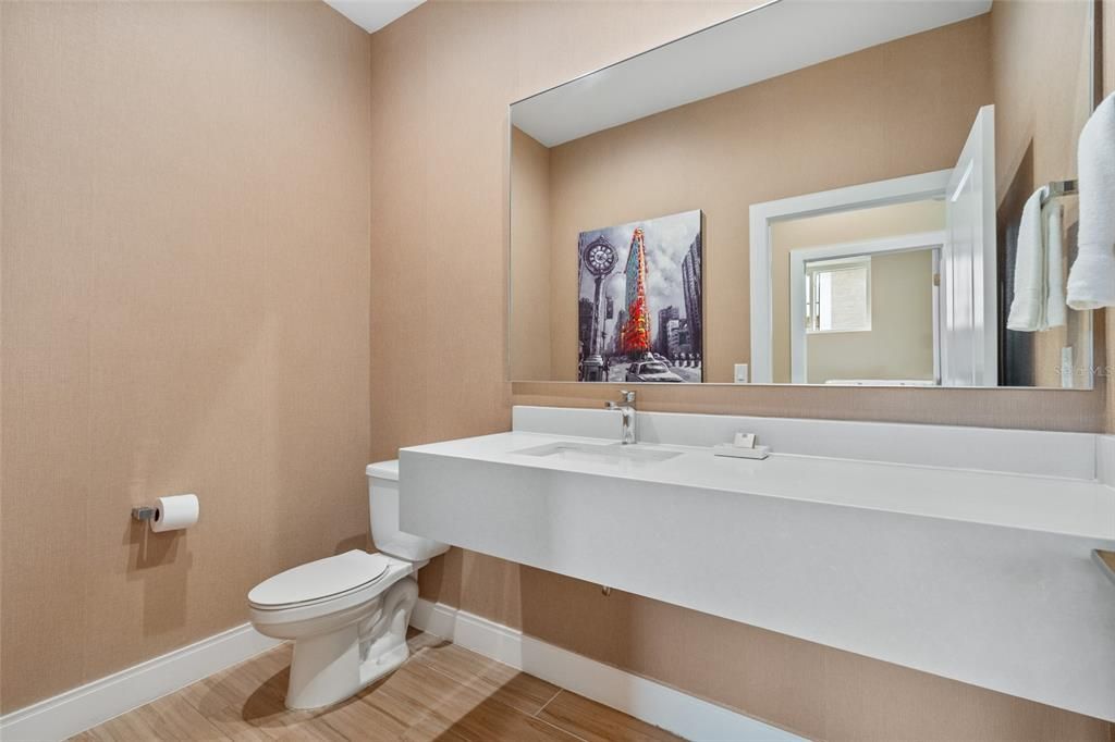 En Renta: $3,000 (3 camas, 3 baños, 2195 Pies cuadrados)