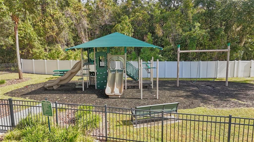 En Venta: $549,000 (6 camas, 4 baños, 3337 Pies cuadrados)