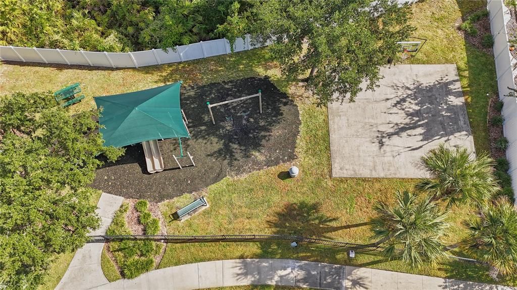 En Venta: $549,000 (6 camas, 4 baños, 3337 Pies cuadrados)