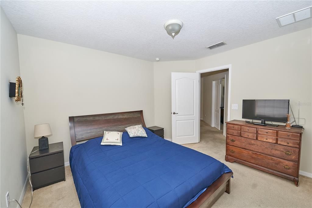 En Venta: $549,000 (6 camas, 4 baños, 3337 Pies cuadrados)