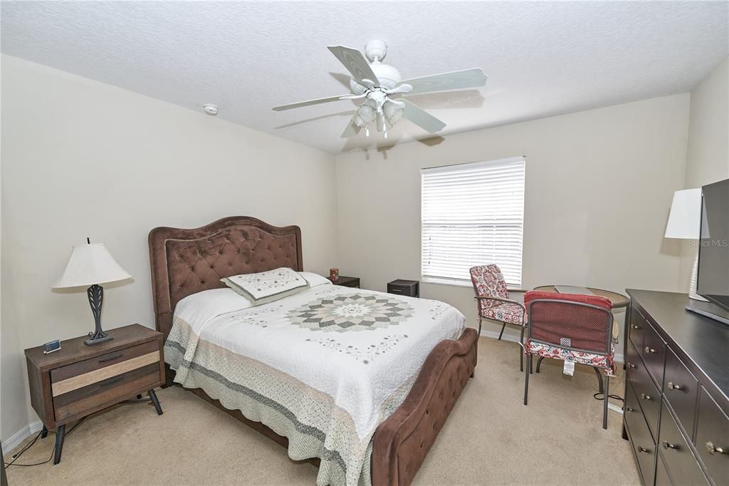 En Venta: $549,000 (6 camas, 4 baños, 3337 Pies cuadrados)