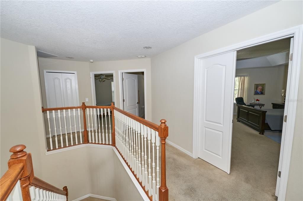 En Venta: $549,000 (6 camas, 4 baños, 3337 Pies cuadrados)