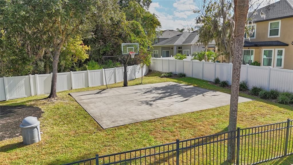 En Venta: $549,000 (6 camas, 4 baños, 3337 Pies cuadrados)