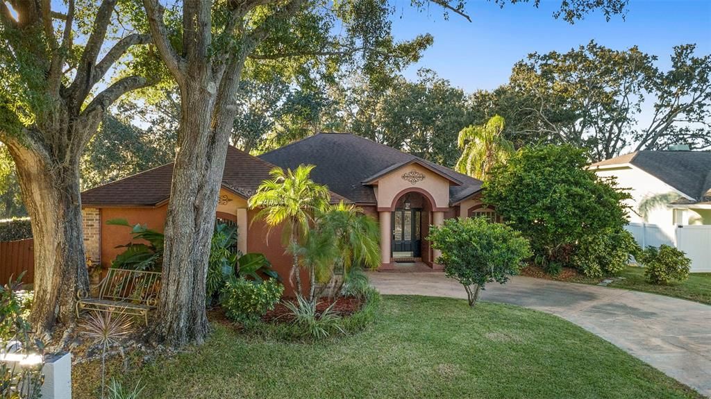 En Venta: $595,000 (4 camas, 2 baños, 2421 Pies cuadrados)