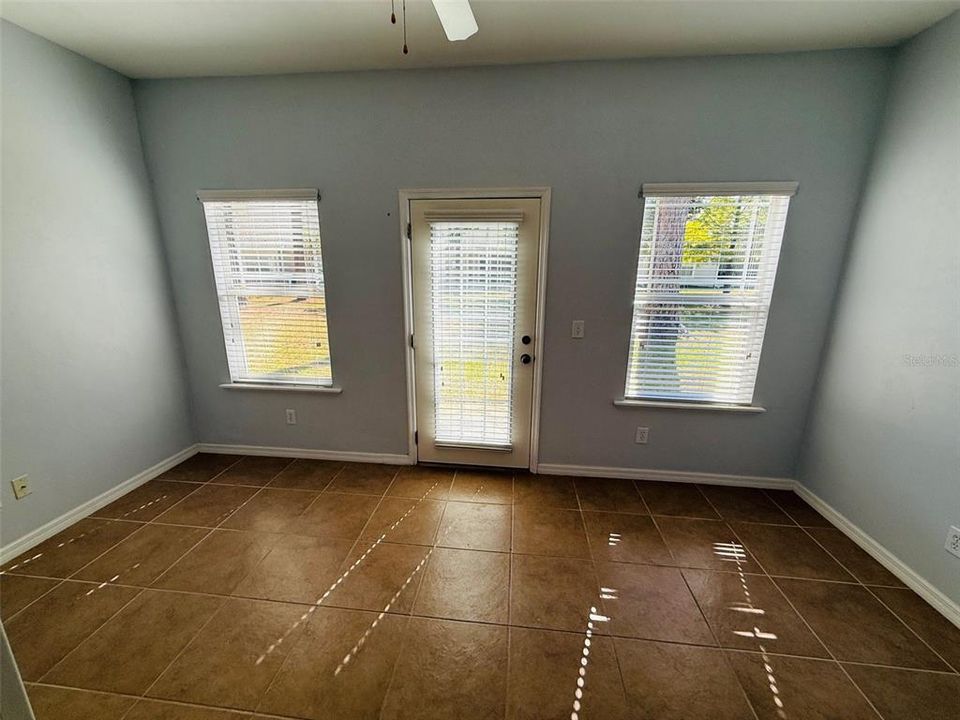 待售: $359,900 (3 贝兹, 2 浴室, 1845 平方英尺)