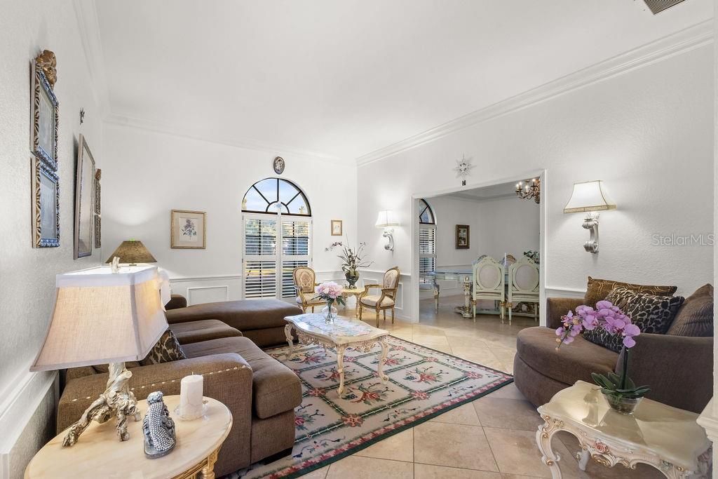 На продажу: $1,998,000 (5 спален, 4 ванн, 4716 Квадратных фут)