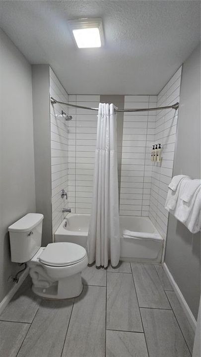 На продажу: $350,000 (3 спален, 2 ванн, 1396 Квадратных фут)