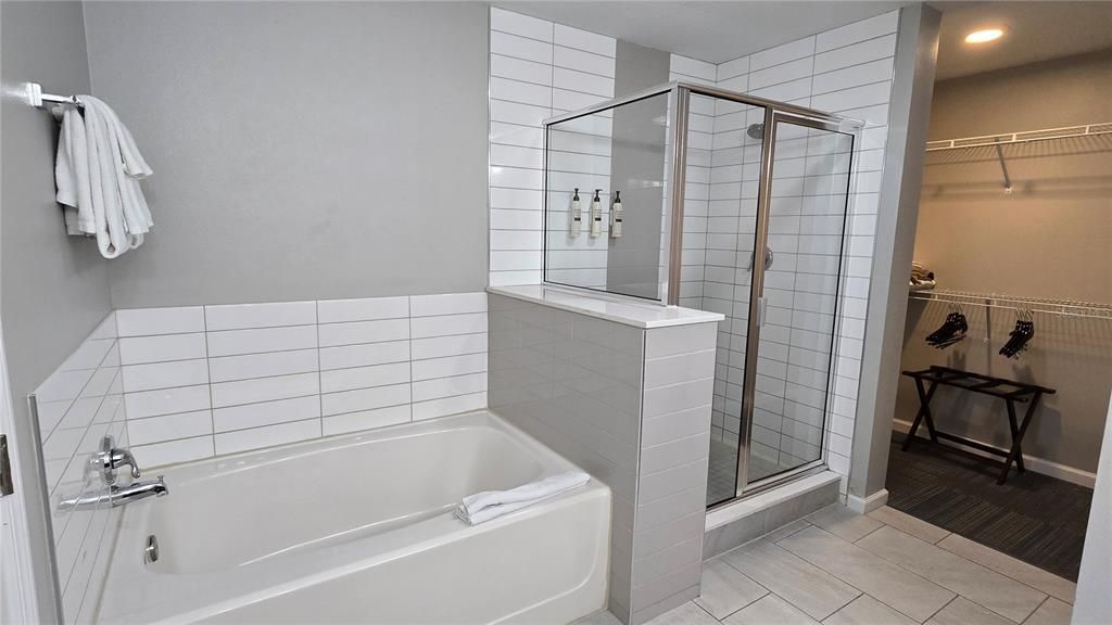 На продажу: $350,000 (3 спален, 2 ванн, 1396 Квадратных фут)