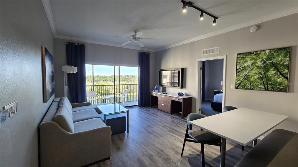 На продажу: $350,000 (3 спален, 2 ванн, 1396 Квадратных фут)