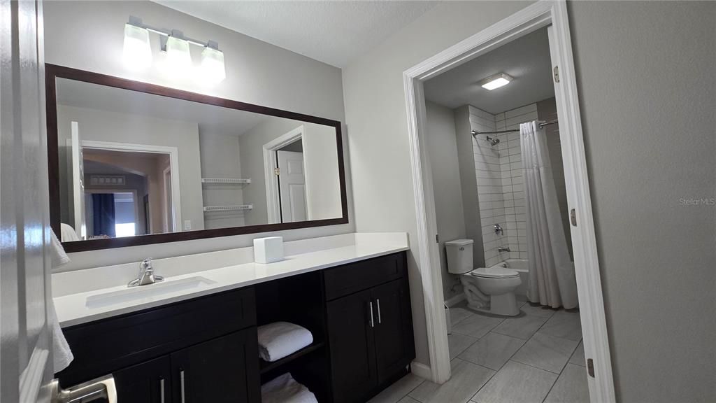 На продажу: $350,000 (3 спален, 2 ванн, 1396 Квадратных фут)