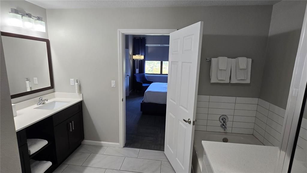 На продажу: $350,000 (3 спален, 2 ванн, 1396 Квадратных фут)