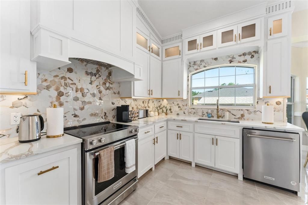 В аренду: $3,300 (5 спален, 3 ванн, 3135 Квадратных фут)